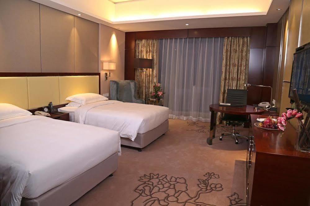 Guangzhou Changfeng Gloria Plaza Hotel Buitenkant foto